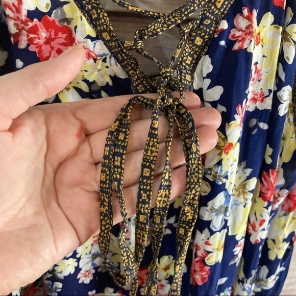 Torrid Floral Lace Up Back Challis Swing Cami - Picture 7 of 11